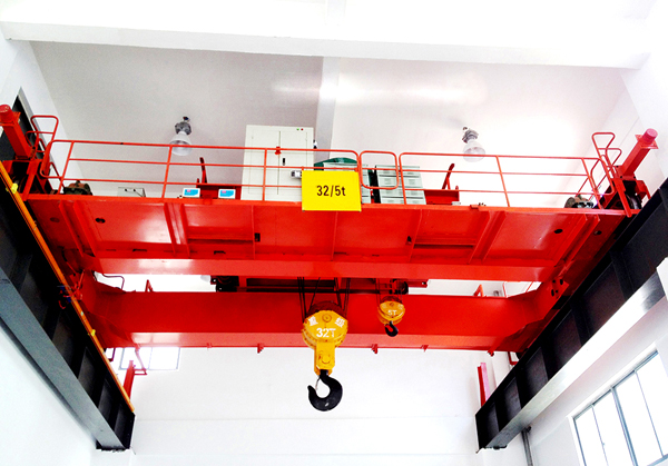 <strong>湖南怀化厂家双梁行车选欧式还是普通式</strong>